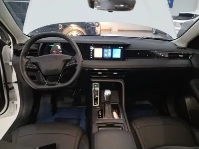 Roewe i5