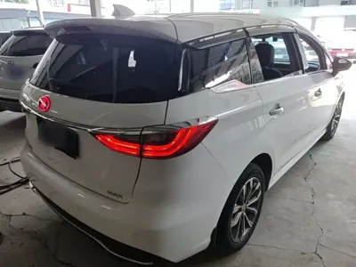 BYD MAX