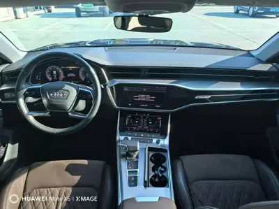 Audi A7L