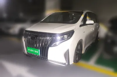 GAC Trumpchi M8