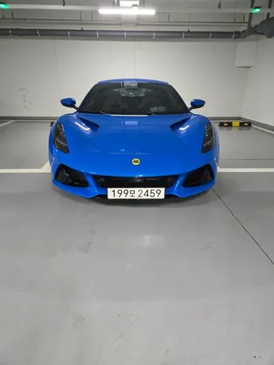 Lotus Emira