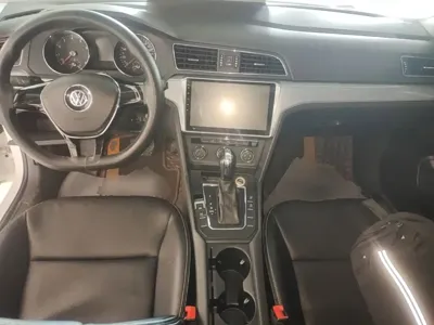 Volkswagen Lamando