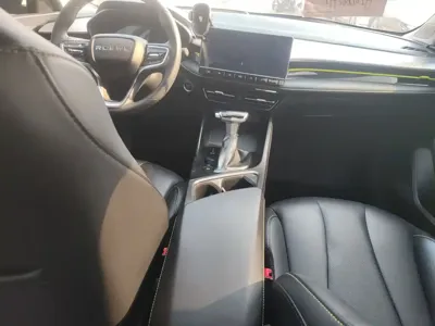Roewe i5