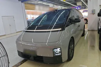 Li Auto MEGA