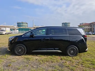 Denza Denza D9
