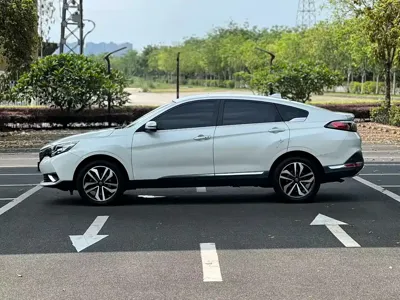 Venucia T90