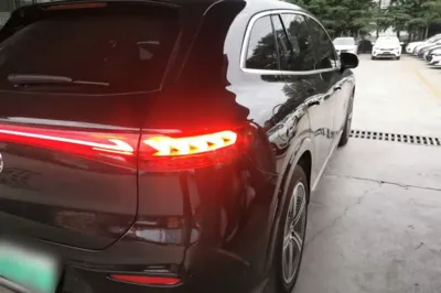 Mercedes-Benz EQS SUV