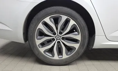Renault-KoreaSamsung SM6