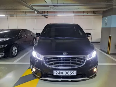 Kia Canival