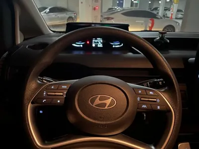 Hyundai Staria