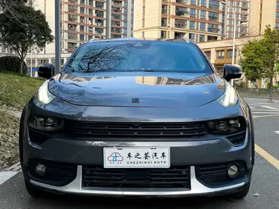 Lynk & Co 02