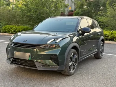 Lynk & Co 06 EM-P