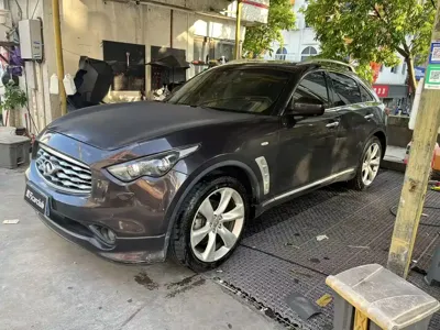 Infiniti FX