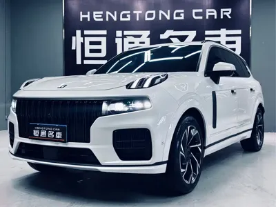 Lynk & Co 09