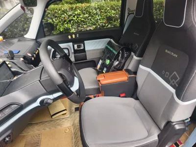 Baojun E300