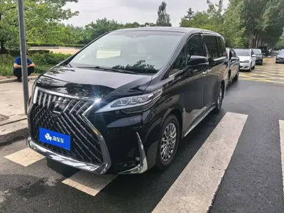 Lexus LM