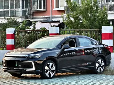 BAIC EU7