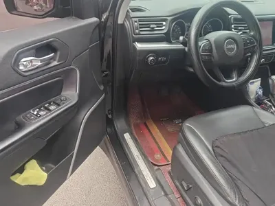 Jeep Grand Commander