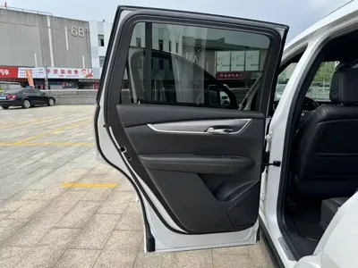 Cadillac XT6