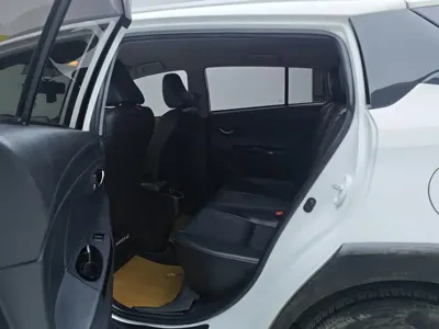 Toyota Yaris L