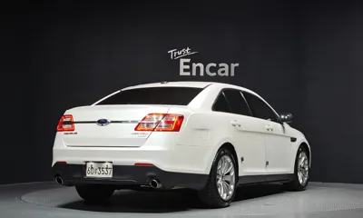 Ford Taurus