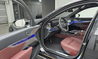 BMW i7
