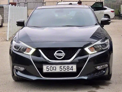 Nissan Maxima