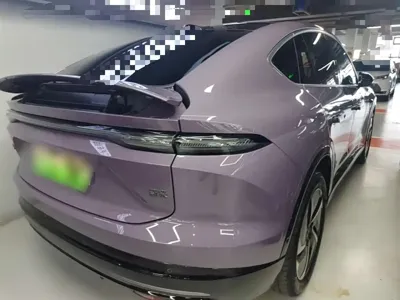 Nio EC6