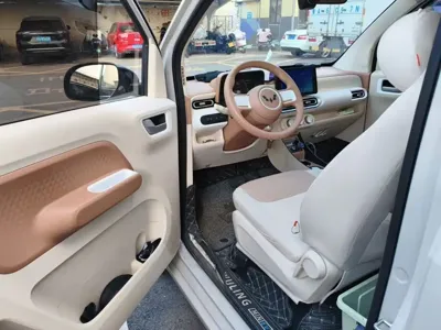 Wuling MINIEV