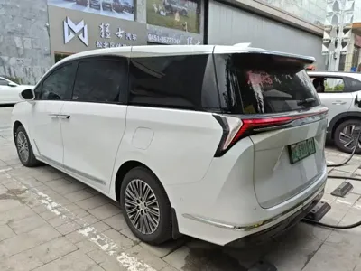 Buick GL8 Hybrid
