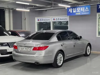 Hyundai Genesis