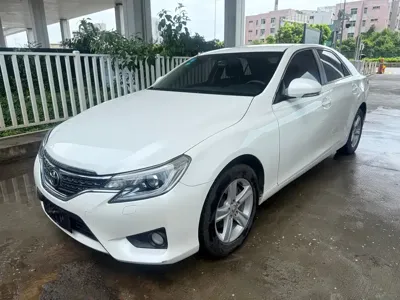 Toyota Reiz