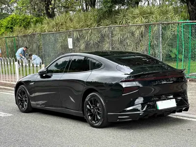 Xpeng P7