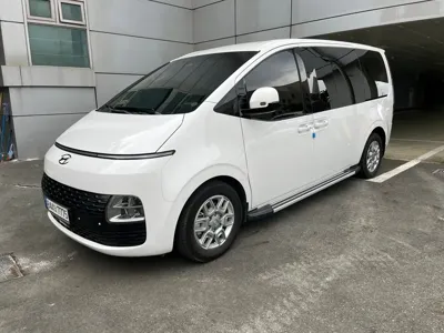 Hyundai Staria