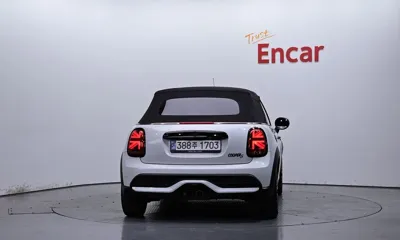 MINI Cooper Convertible