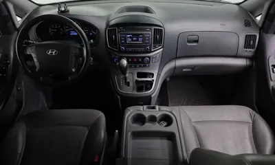 Hyundai Starex