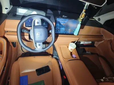 Leapmotor C10