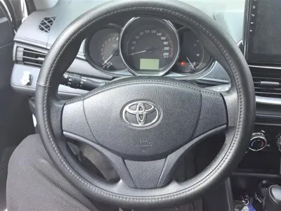 Toyota Yaris L
