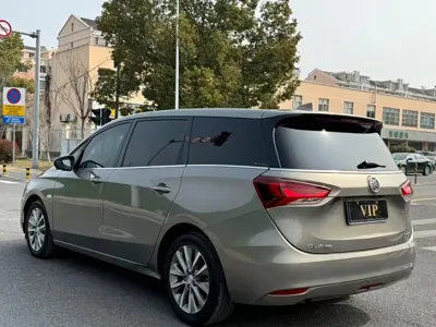 Buick GL6
