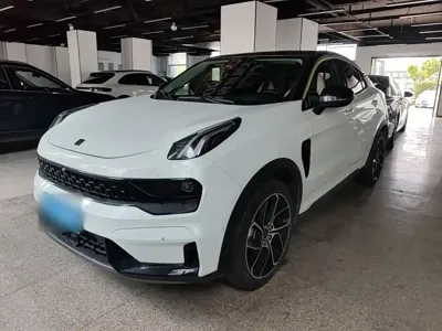 Lynk & Co 05