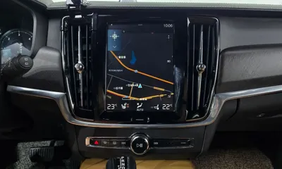 Volvo V90