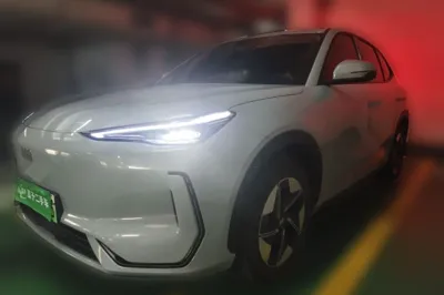 Geely Galaxy E5