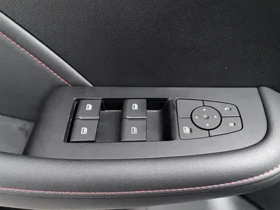 Roewe i5