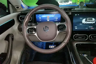 Leapmotor C11