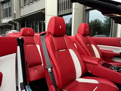 Rolls-Royce Dawn