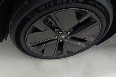 Li Auto L7