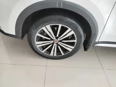 Roewe RX5