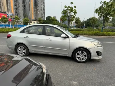 Changan V5
