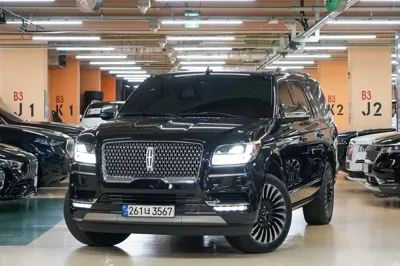 Lincoln Navigator