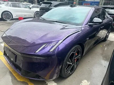 Lynk & Co Z10